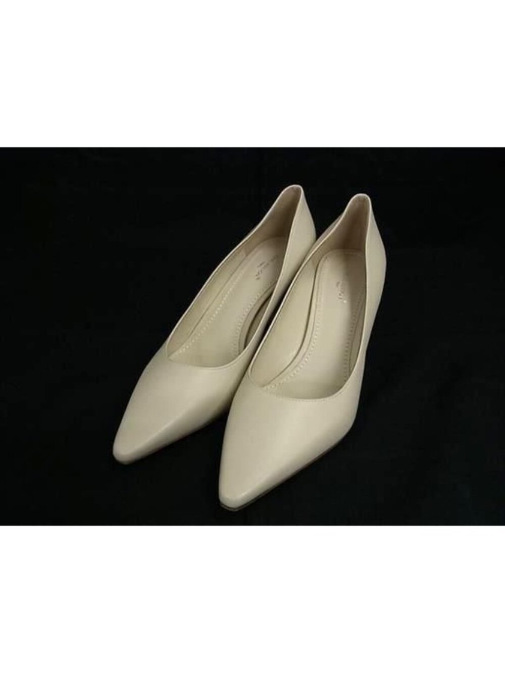 Louis Vuitton Leather Heels Shoes Ivory